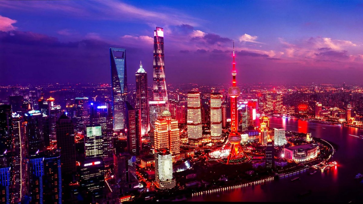 China's Industrial Sector Shows Moderate Growth in First Four Months